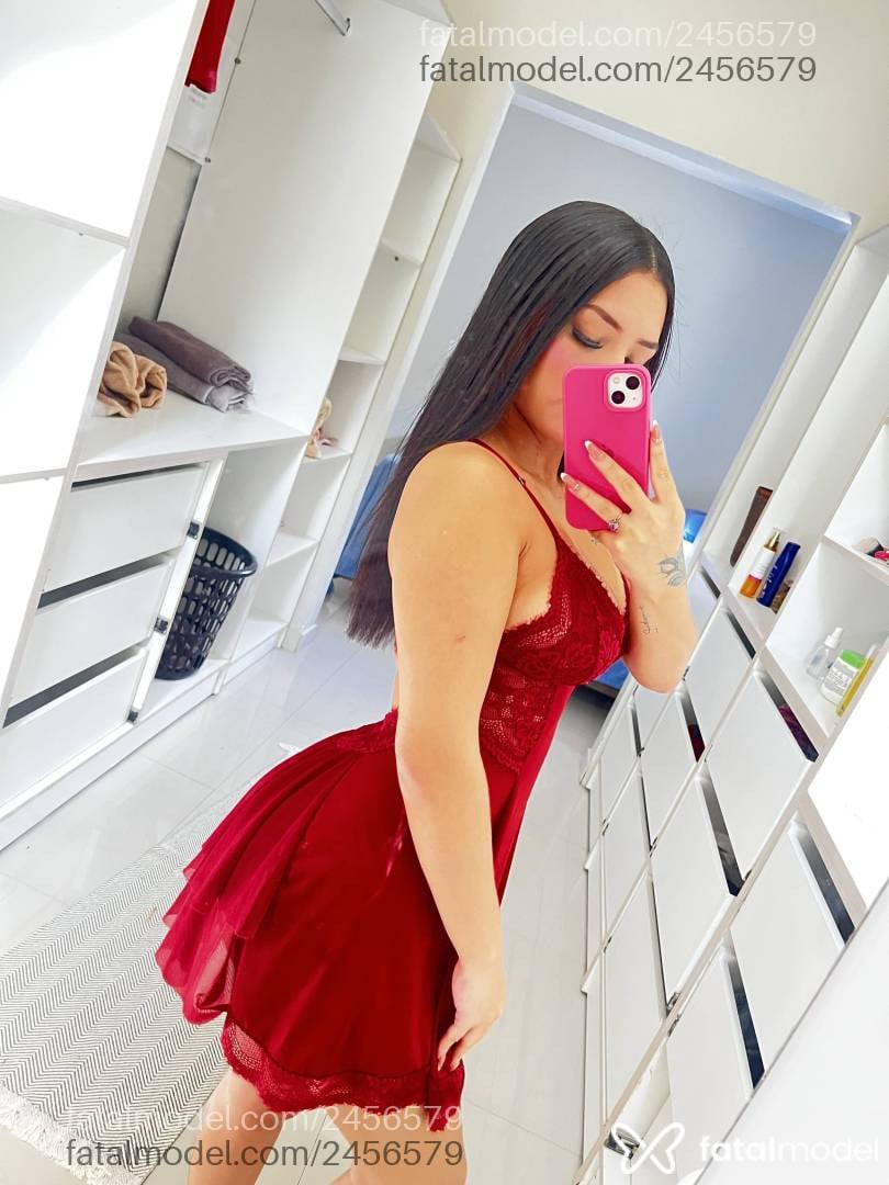 Acompanhante mulher com cabelo castanho de olhos pretos - Lorena Mayla