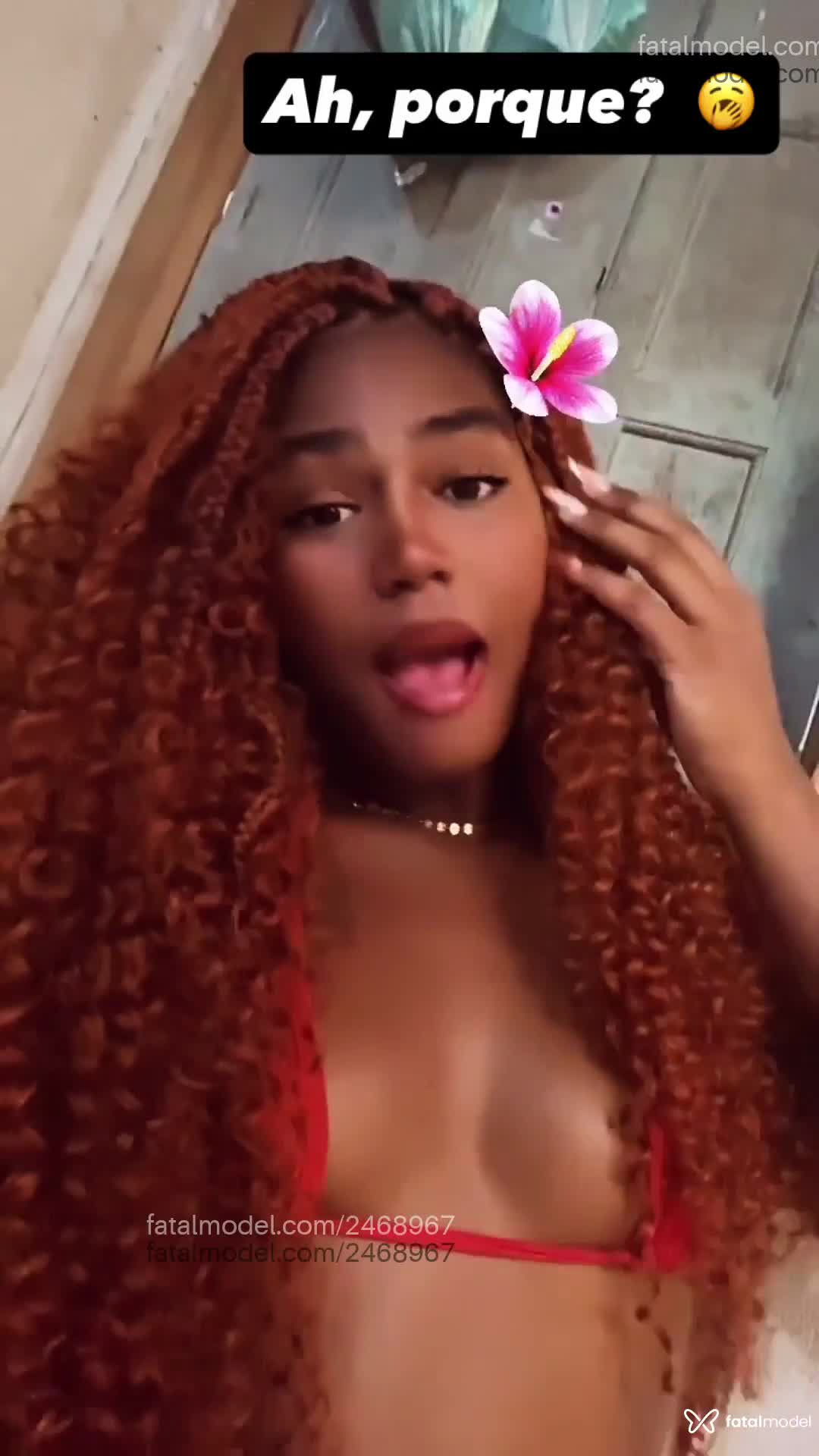 Acompanhante mulher trans com cabelo castanho de olhos castanhos em Vitória Acompanhante mulher trans com cabelo castanho de olhos castanhos em Vitória - Kauany Dominiq
