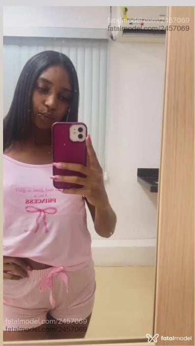 Acompanhante mulher com cabelo castanho de olhos castanhos em Campos dos Goytacazes Acompanhante mulher com cabelo castanho de olhos castanhos em Campos dos Goytacazes - Brenda