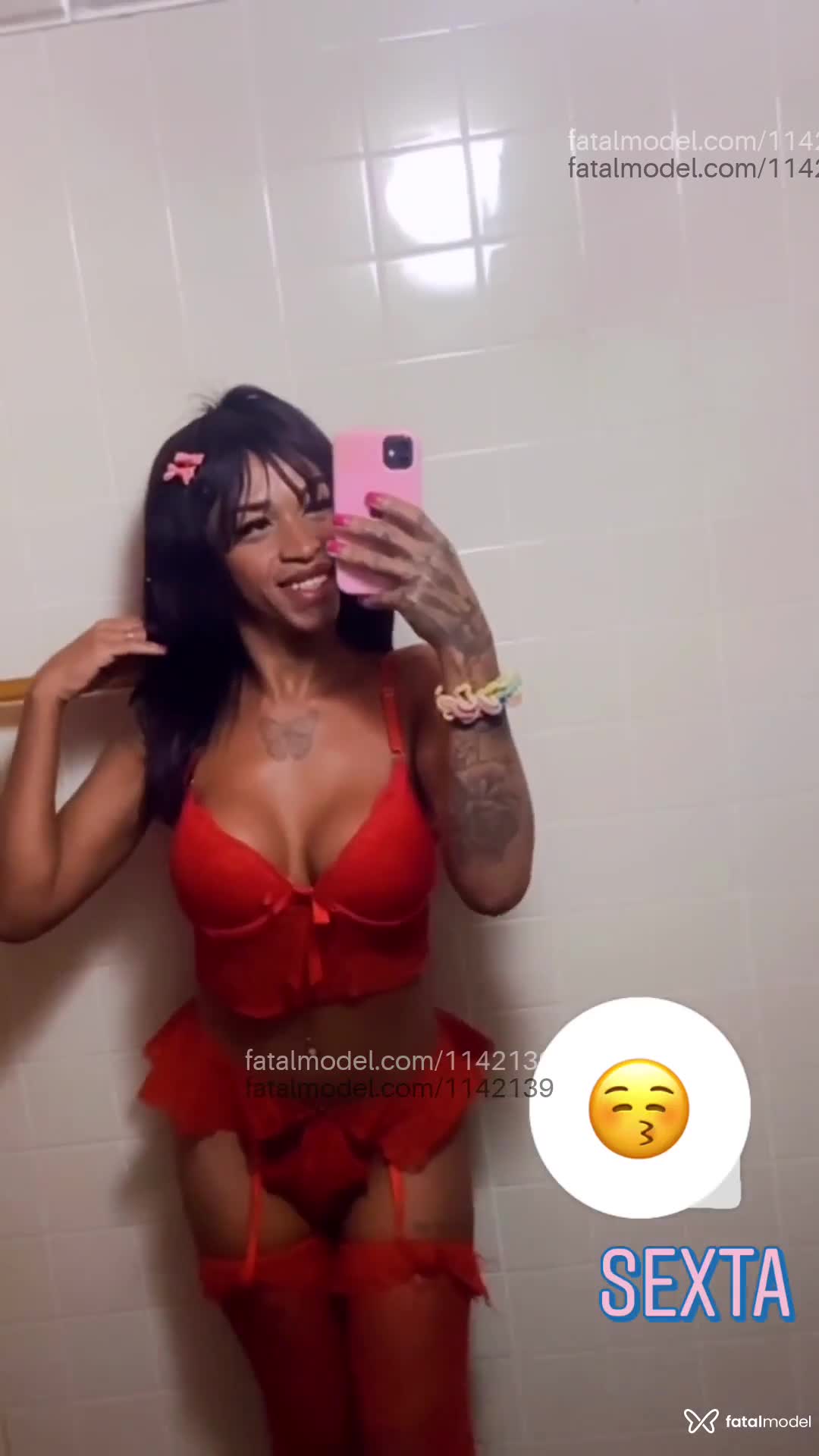 Acompanhante travesti morena (o) de olhos castanhos em Curitiba - Jhenny Potiguar