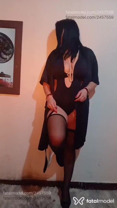 Acompanhante mulher morena (o) de olhos castanhos em Camanducaia - Lily Momm