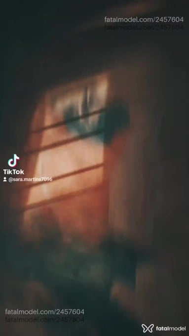 Acompanhante mulher loira (o) de olhos castanhos - Paty