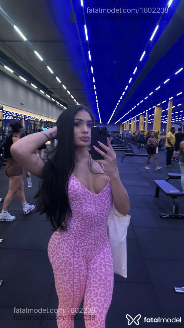 Acompanhante mulher trans morena (o) de olhos castanhos em Rio de Janeiro - Lavínia Lacerda