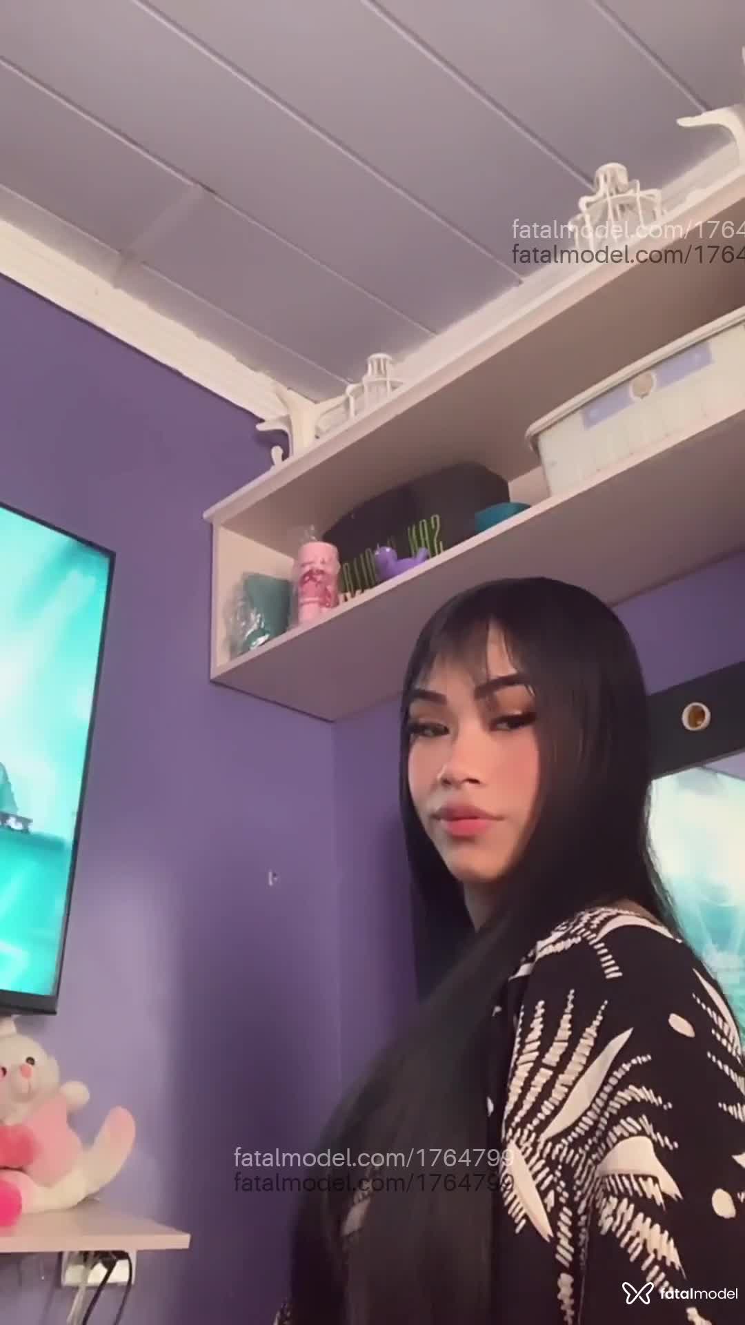 Acompanhante mulher com cabelo castanho de olhos castanhos em Manaus Acompanhante mulher com cabelo castanho de olhos castanhos em Manaus - Noêmia