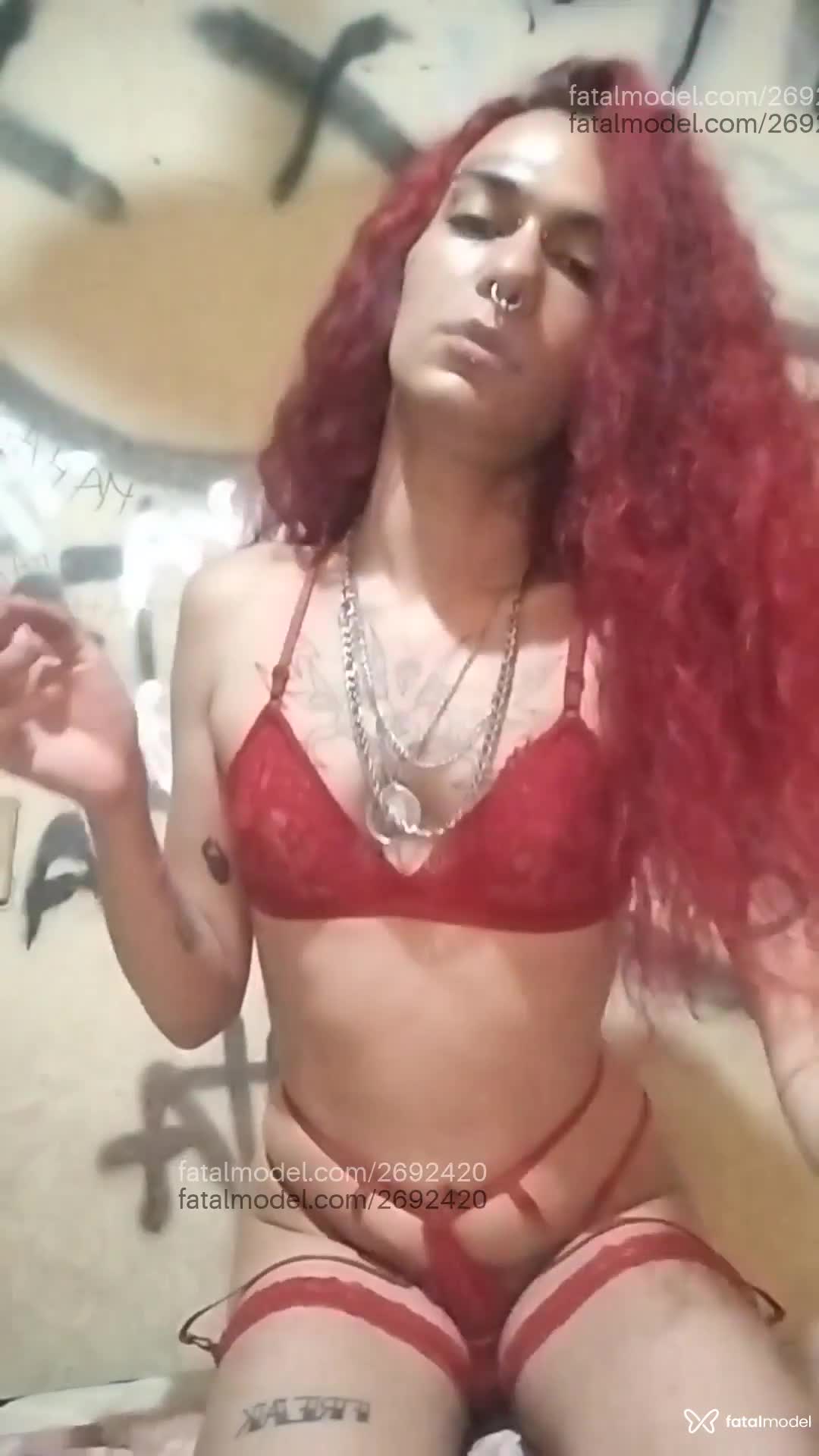 Acompanhante mulher trans ruiva (o) de olhos pretos em Belo Horizonte - Maah