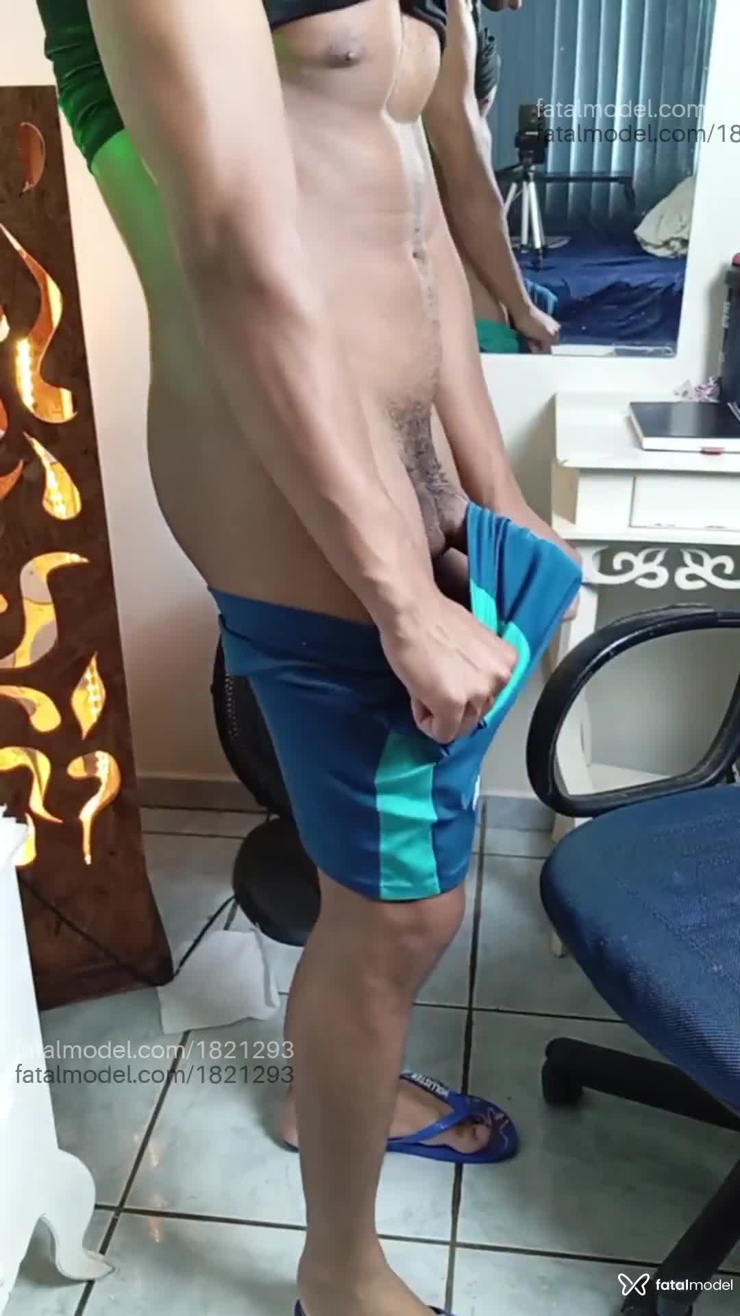 Acompanhante homem morena (o) de olhos mel em Toledo Acompanhante homem morena (o) de olhos mel em Toledo - Negrosugarbaby