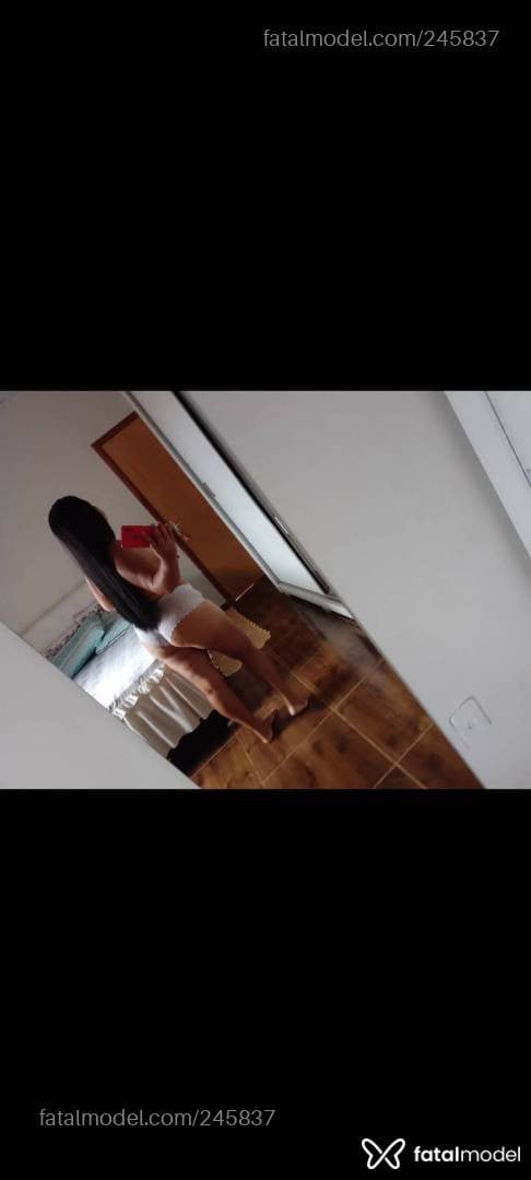 Acompanhante mulher morena (o) de olhos pretos - Luciana