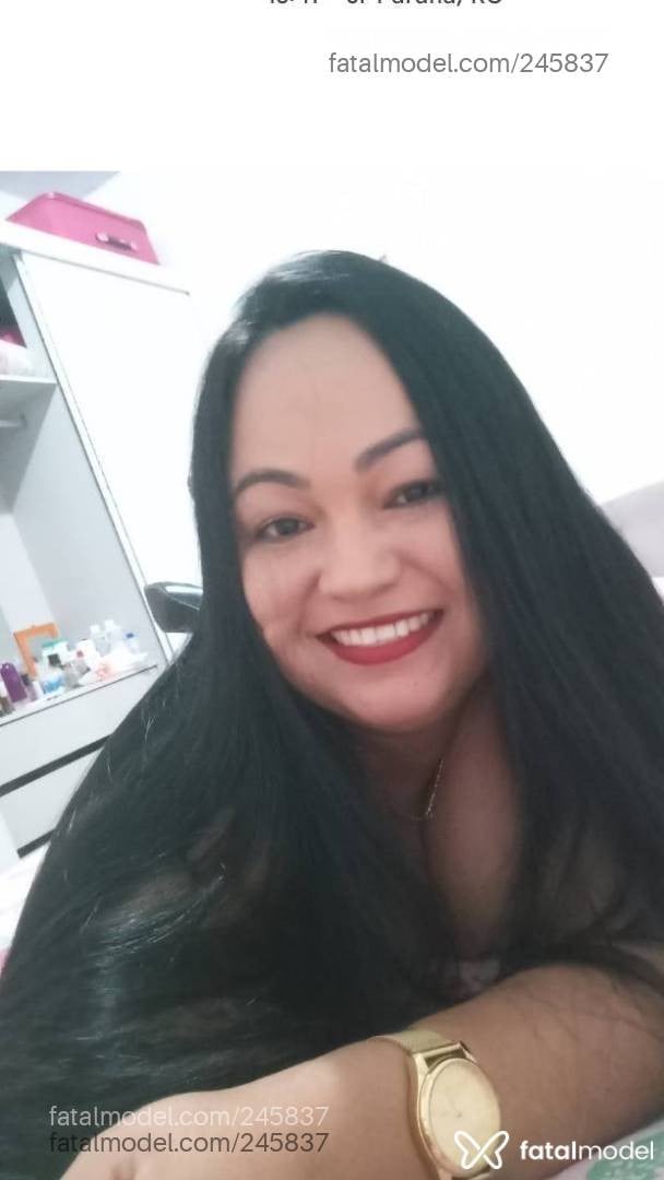 Acompanhante mulher morena (o) de olhos pretos em Ji-Paraná - Luciana