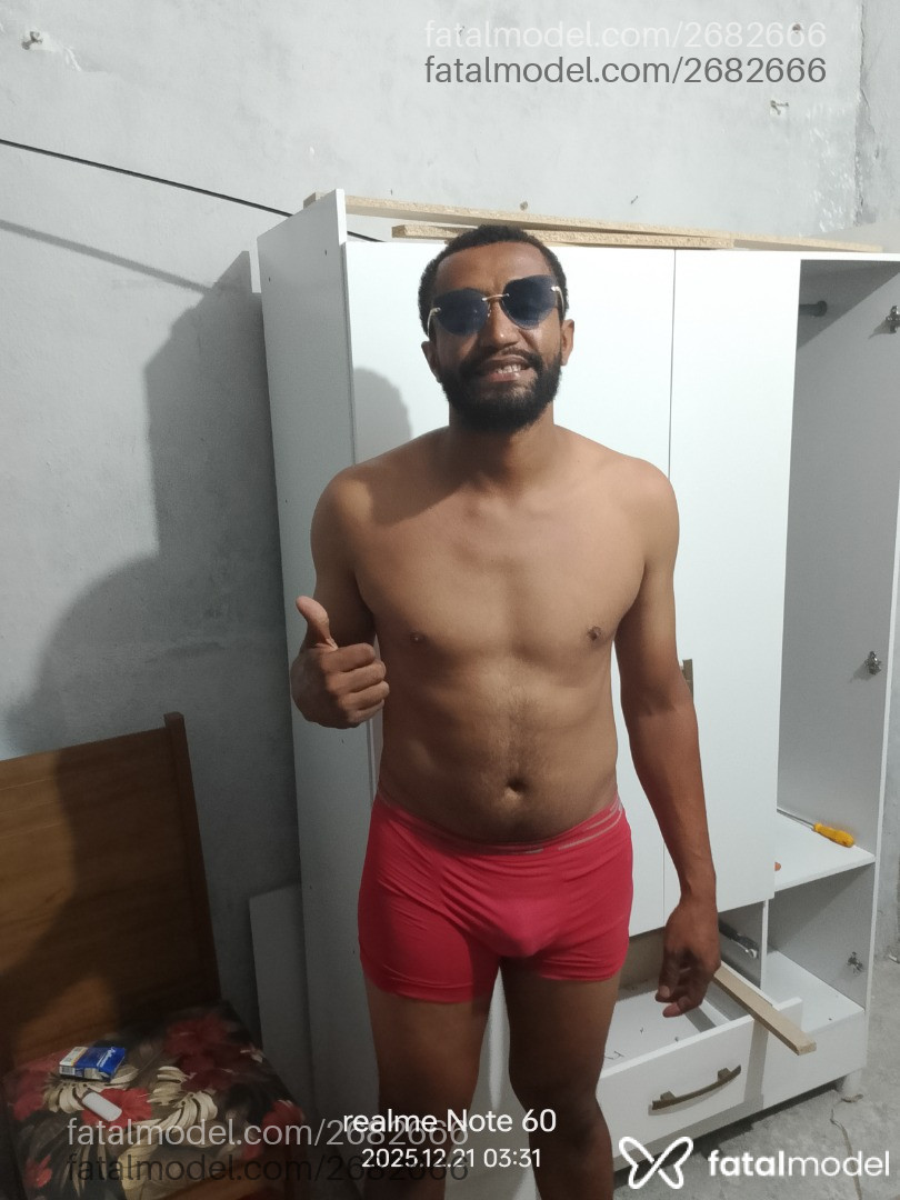 Acompanhante homem morena (o) de olhos pretos em Ilhéus Acompanhante homem morena (o) de olhos pretos em Ilhéus - Lyerro