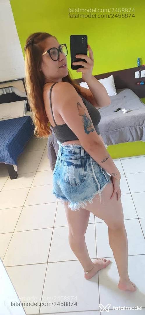 Acompanhante mulher ruiva (o) de olhos verdes em Venâncio Aires - Mia Dias