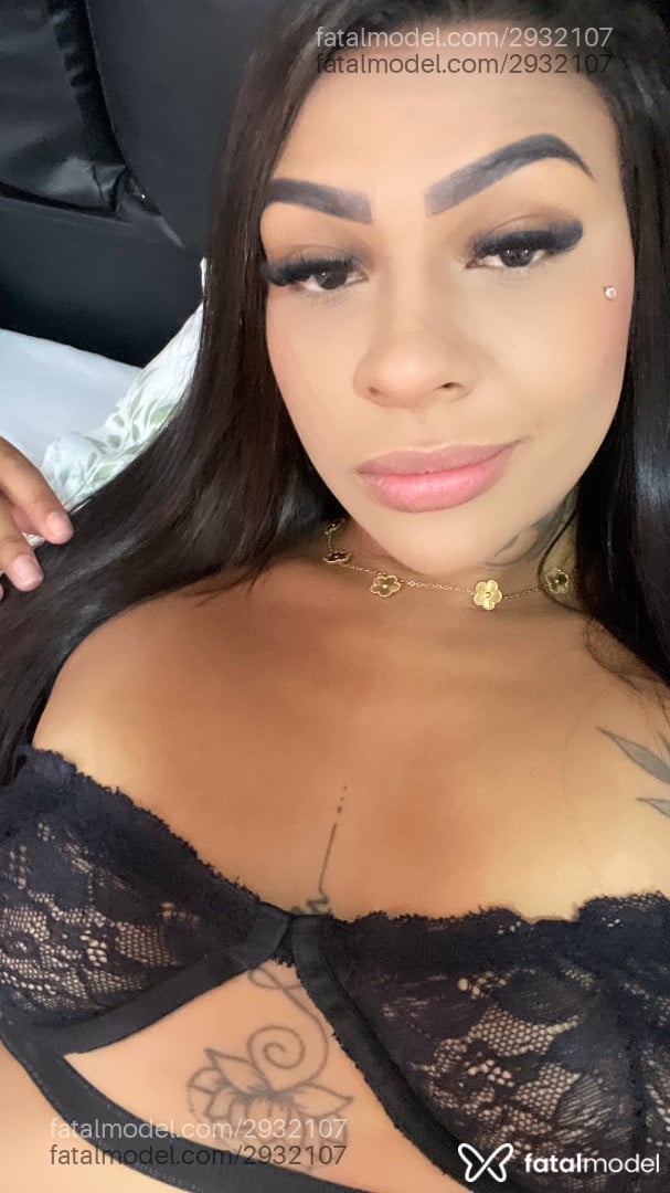Acompanhante mulher morena (o) de olhos castanhos em Itá Acompanhante mulher morena (o) de olhos castanhos em Itá - Vitória Mueller