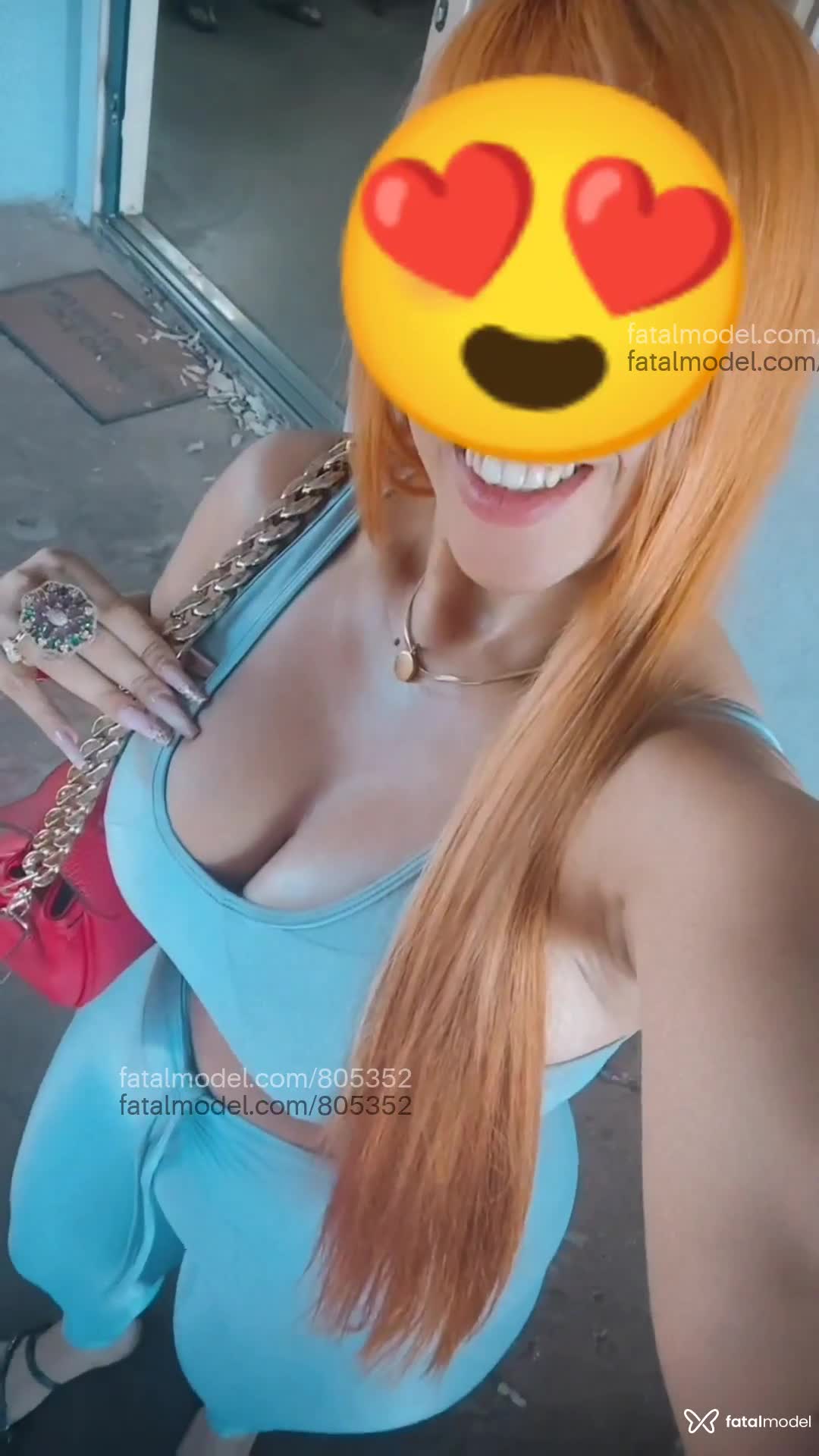 Acompanhante mulher morena (o) de olhos azuis em Frutal - Hazel Matarazzo