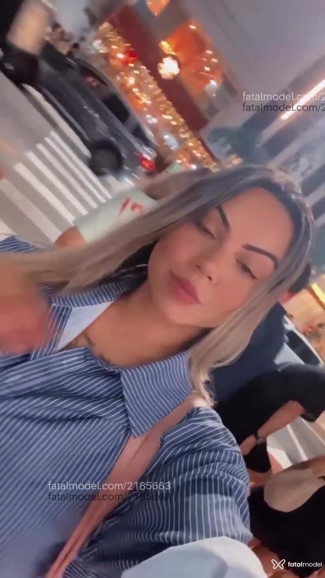 Acompanhante mulher loira (o) de olhos castanhos em Virtual Acompanhante mulher loira (o) de olhos castanhos em Virtual - Danni Pontes