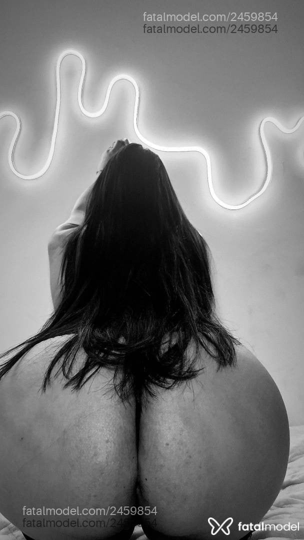 Acompanhante mulher morena (o) de olhos pretos em Guará - Carolina
