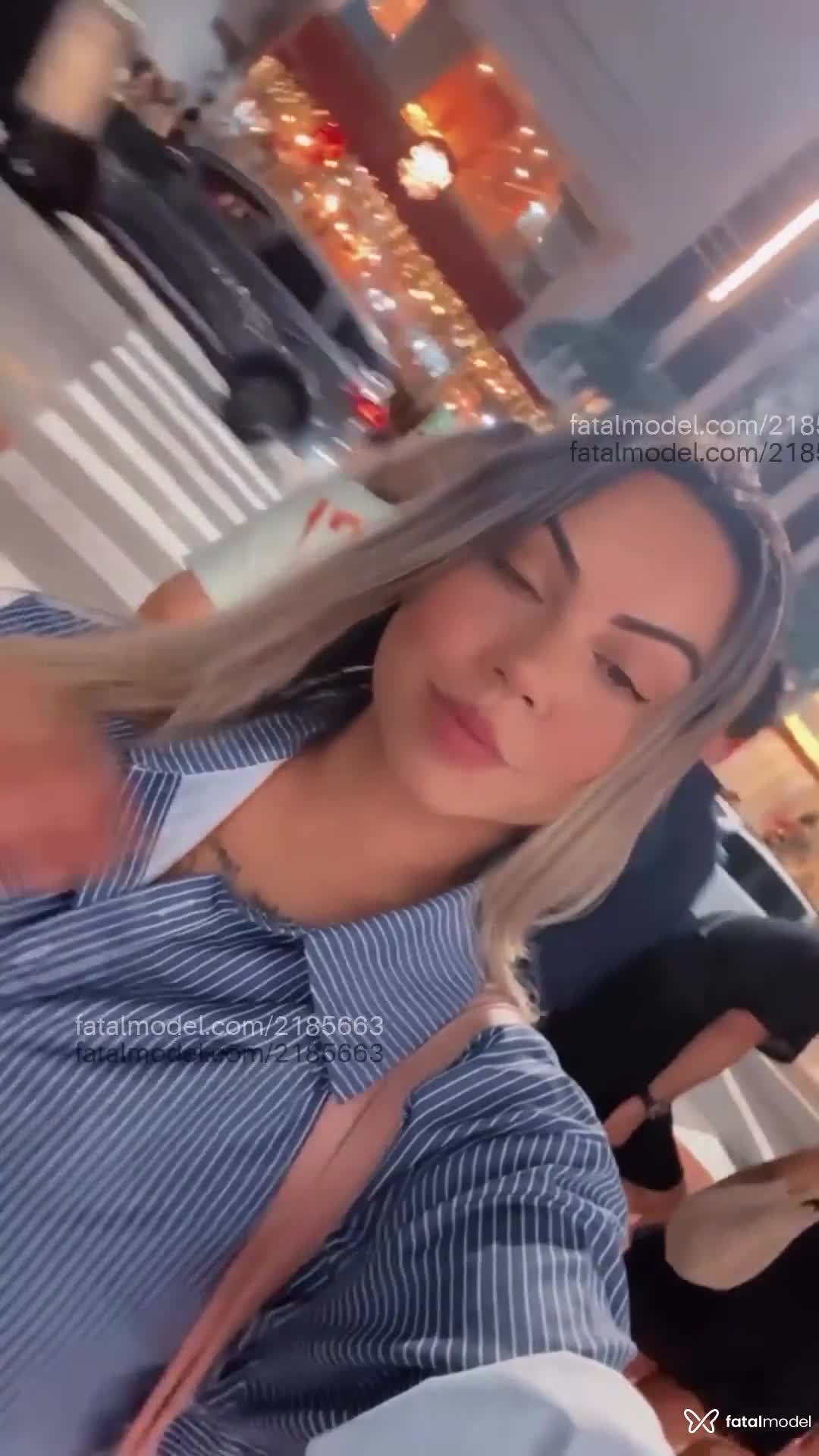 Acompanhante mulher loira (o) de olhos castanhos em Virtual Acompanhante mulher loira (o) de olhos castanhos em Virtual - Danni Pontes