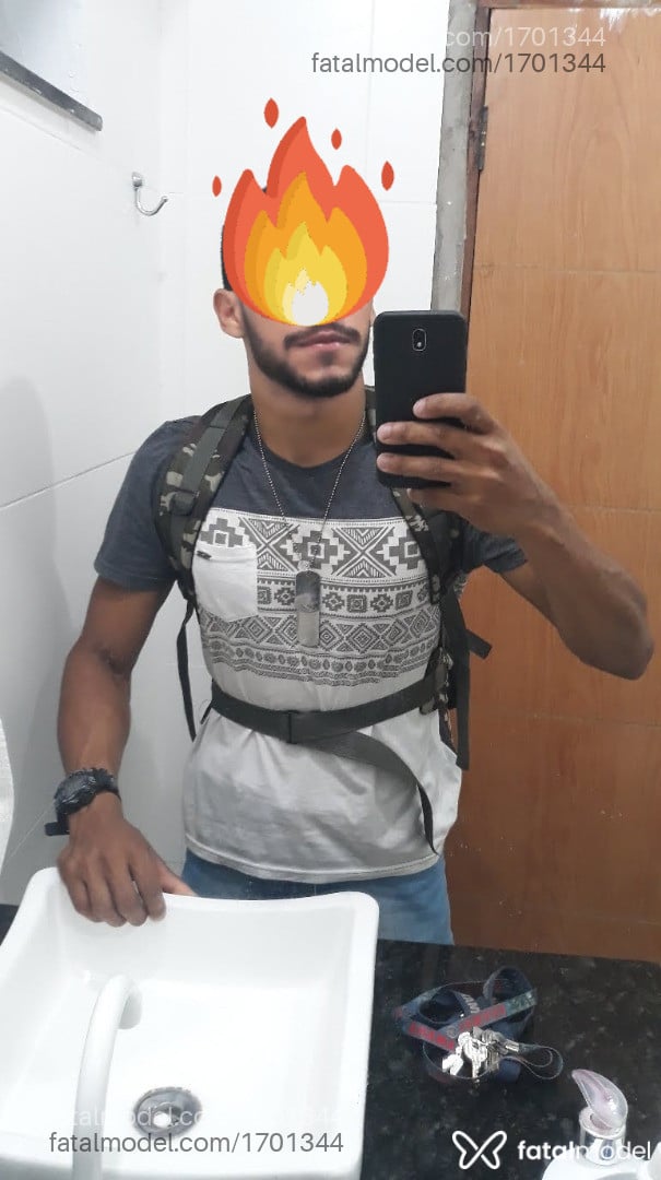 Acompanhante homem morena (o) de olhos castanhos em Macaé - Baianinho Salient