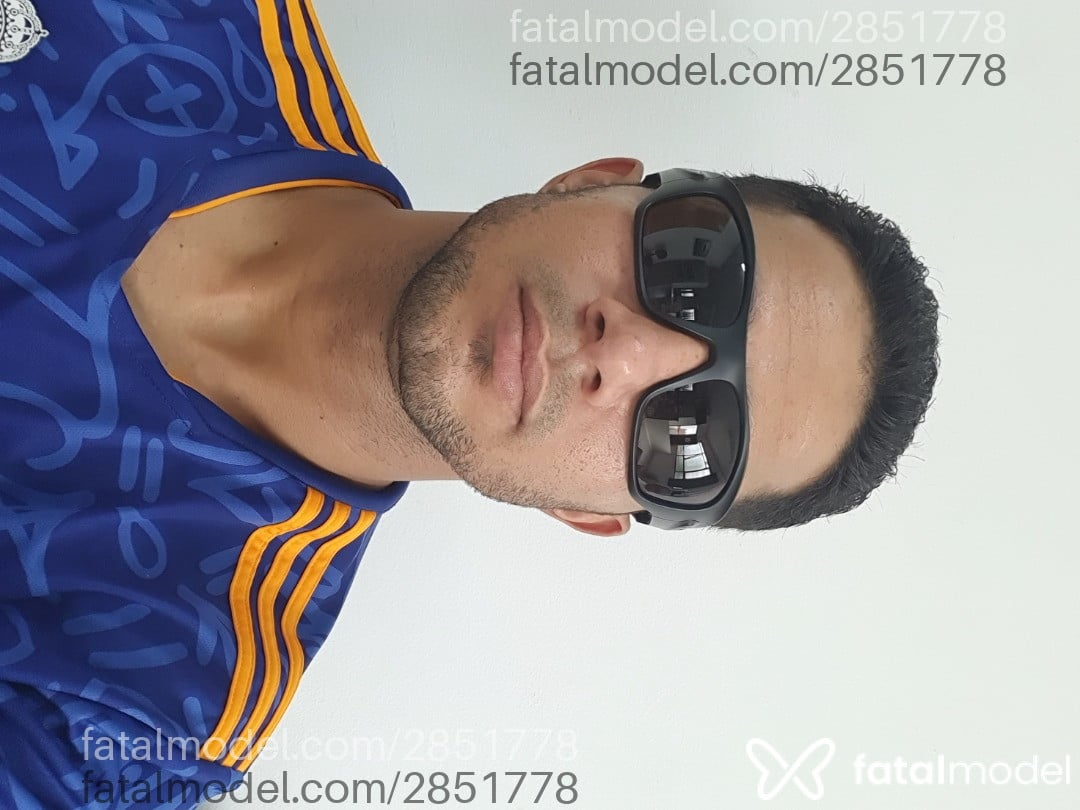 Acompanhante homem com cabelo castanho de olhos castanhos em Piracicaba Acompanhante homem com cabelo castanho de olhos castanhos em Piracicaba - Jhon Jhon