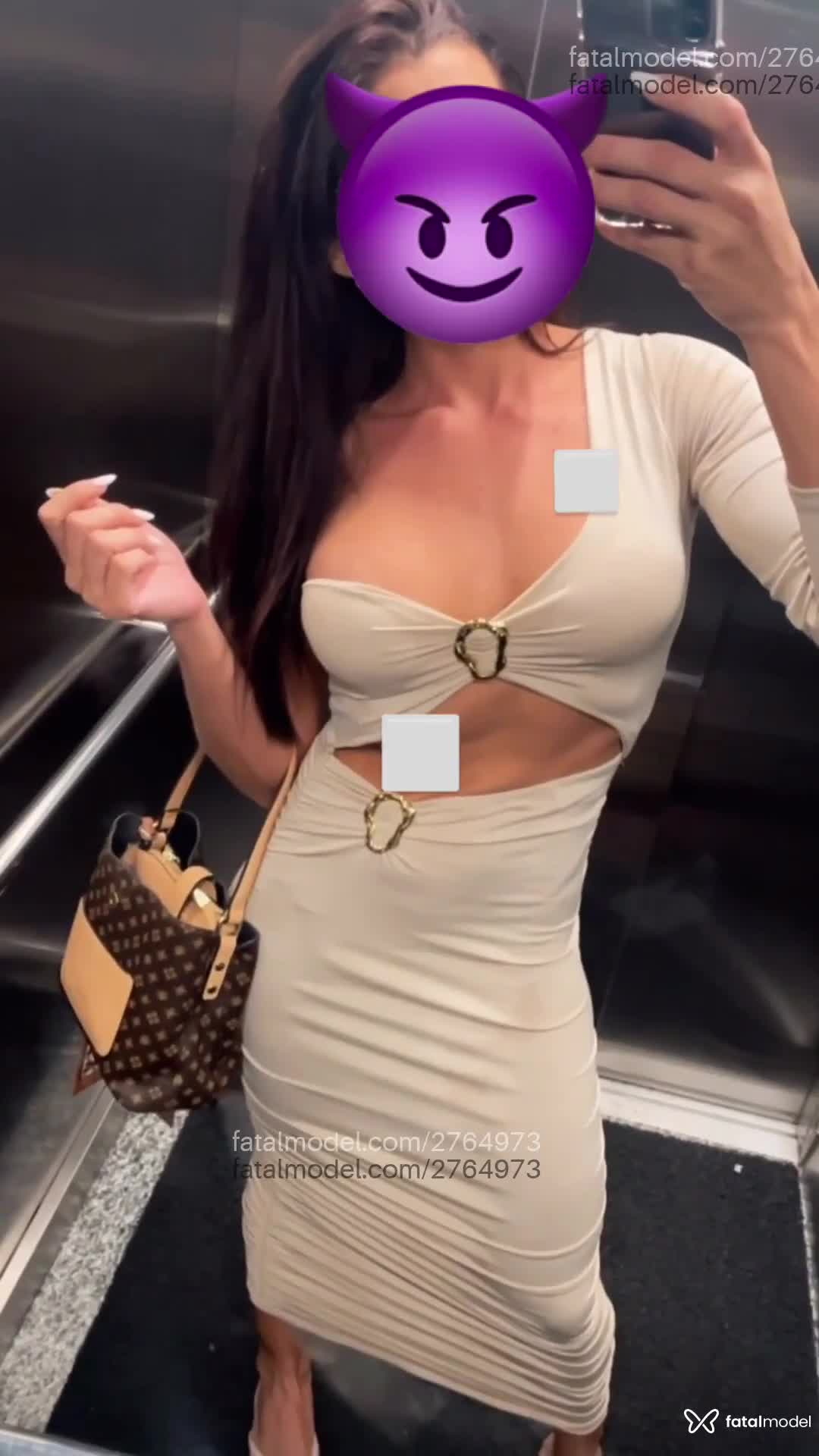 Acompanhante mulher morena (o) de olhos castanhos - Paula Reis Acompanhante mulher morena (o) de olhos castanhos - Paula Reis