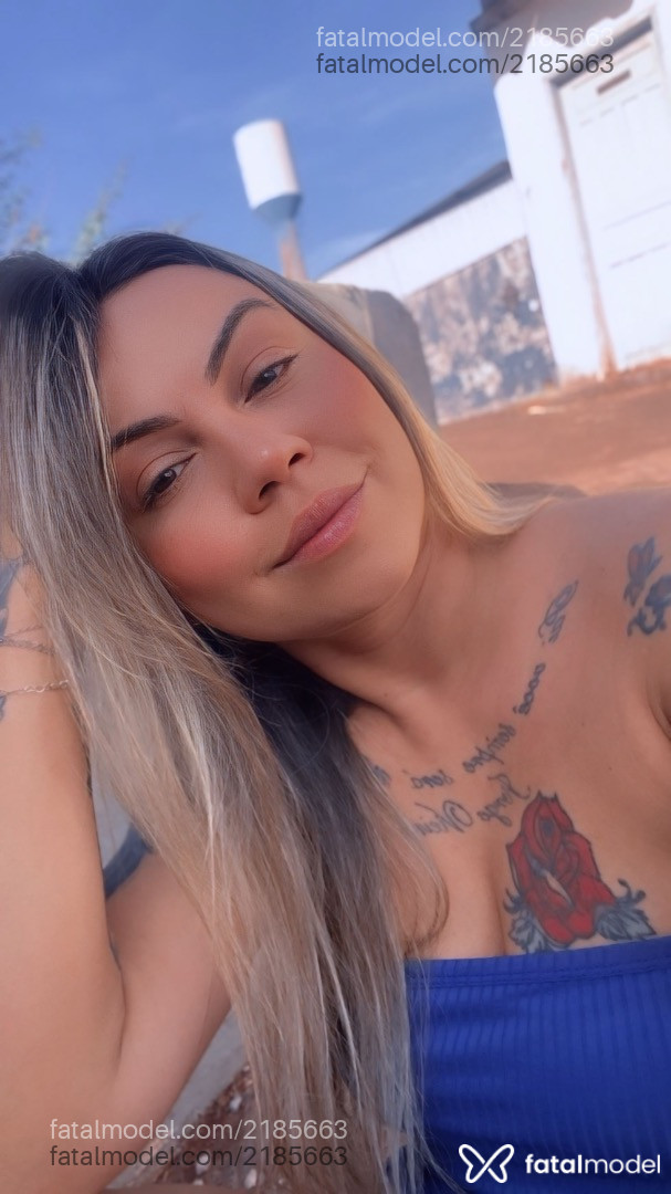 Acompanhante mulher loira (o) de olhos castanhos em Virtual Acompanhante mulher loira (o) de olhos castanhos em Virtual - Danni Pontes