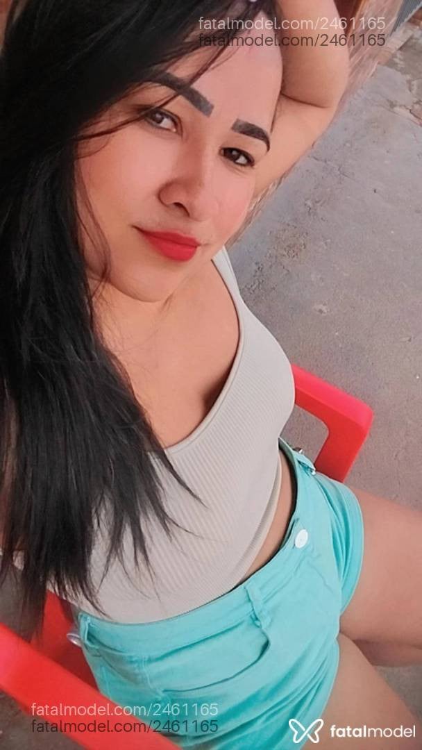 Acompanhante mulher morena (o) de olhos pretos - Estrela