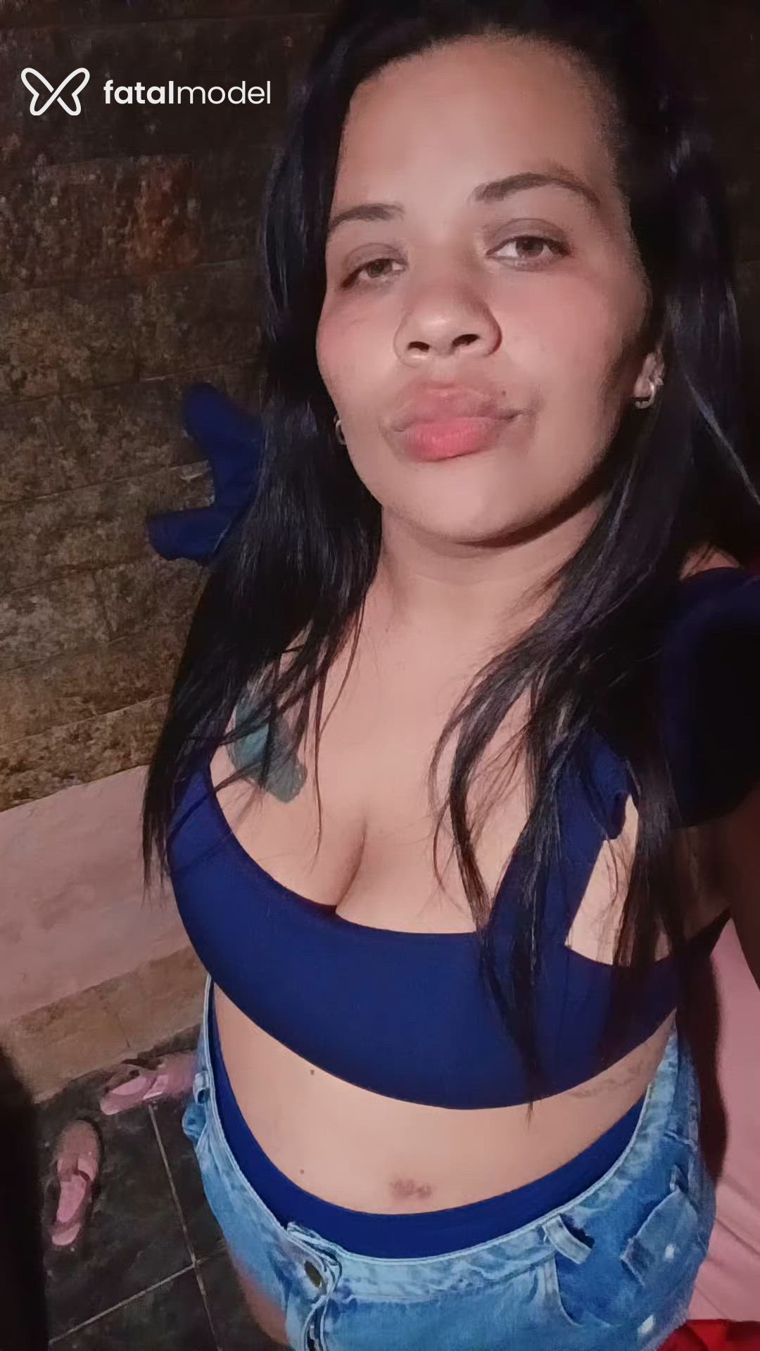 Acompanhante mulher loira (o) de olhos mel - Vitoria
