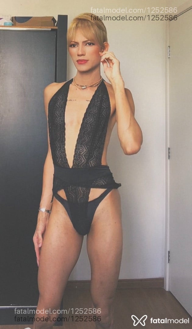 Acompanhante mulher trans ruiva (o) de olhos castanhos em São Paulo - Michele
