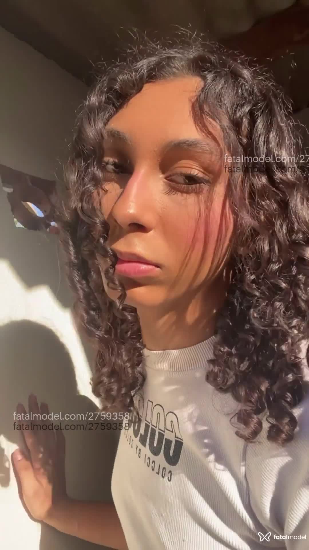 Acompanhante mulher trans com cabelo castanho de olhos pretos em São Paulo Acompanhante mulher trans com cabelo castanho de olhos pretos em São Paulo - Layla