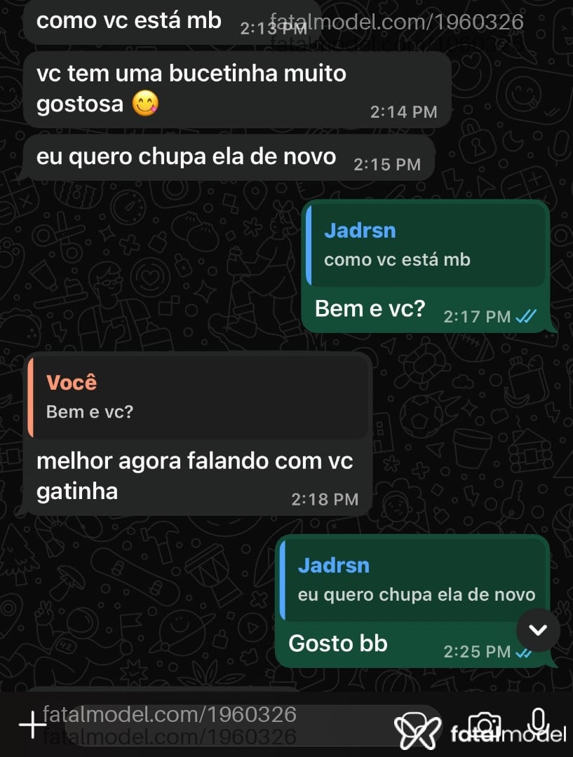 Acompanhante mulher com cabelo castanho de olhos castanhos - Val Acompanhante mulher com cabelo castanho de olhos castanhos - Val