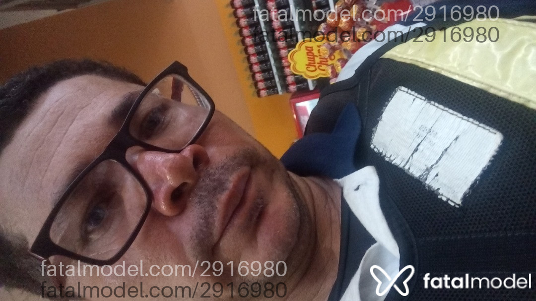 Acompanhante homem morena (o) de olhos azuis em Virtual Acompanhante homem morena (o) de olhos azuis em Virtual - Juliano Francisco