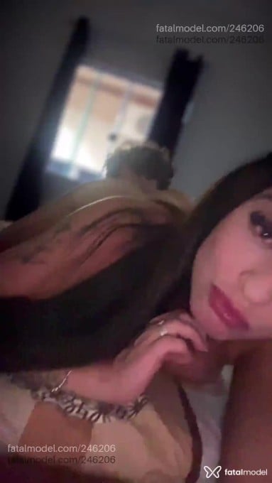 Acompanhante travesti morena (o) de olhos verdes em Paranavaí - Paola Fênix