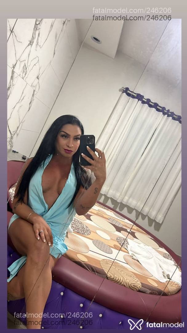 Acompanhante travesti morena (o) de olhos verdes em Paranavaí - Paola Fênix