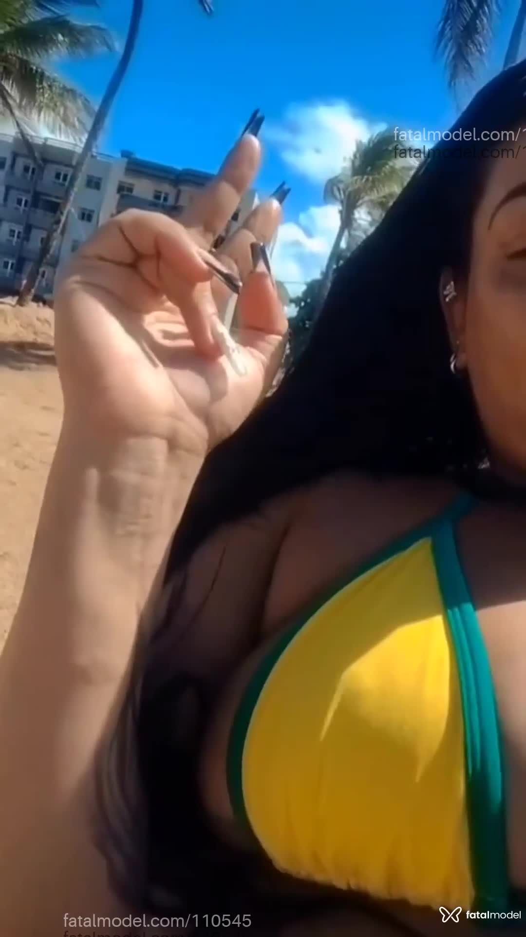 Acompanhante mulher morena (o) de olhos castanhos em Juiz de Fora - Lorena Bueno