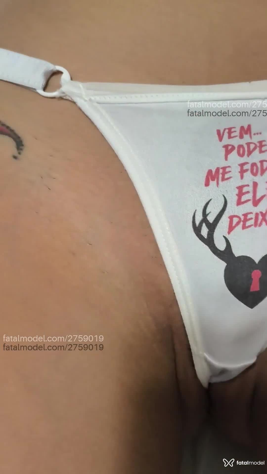 Acompanhante mulher morena (o) de olhos castanhos em Vitória - Madá Hotwife