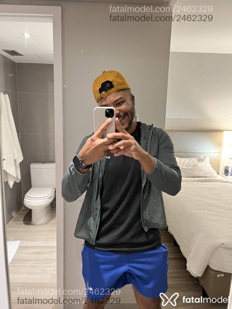 Acompanhante homem morena (o) de olhos castanhos em Goiânia - Igor Martins