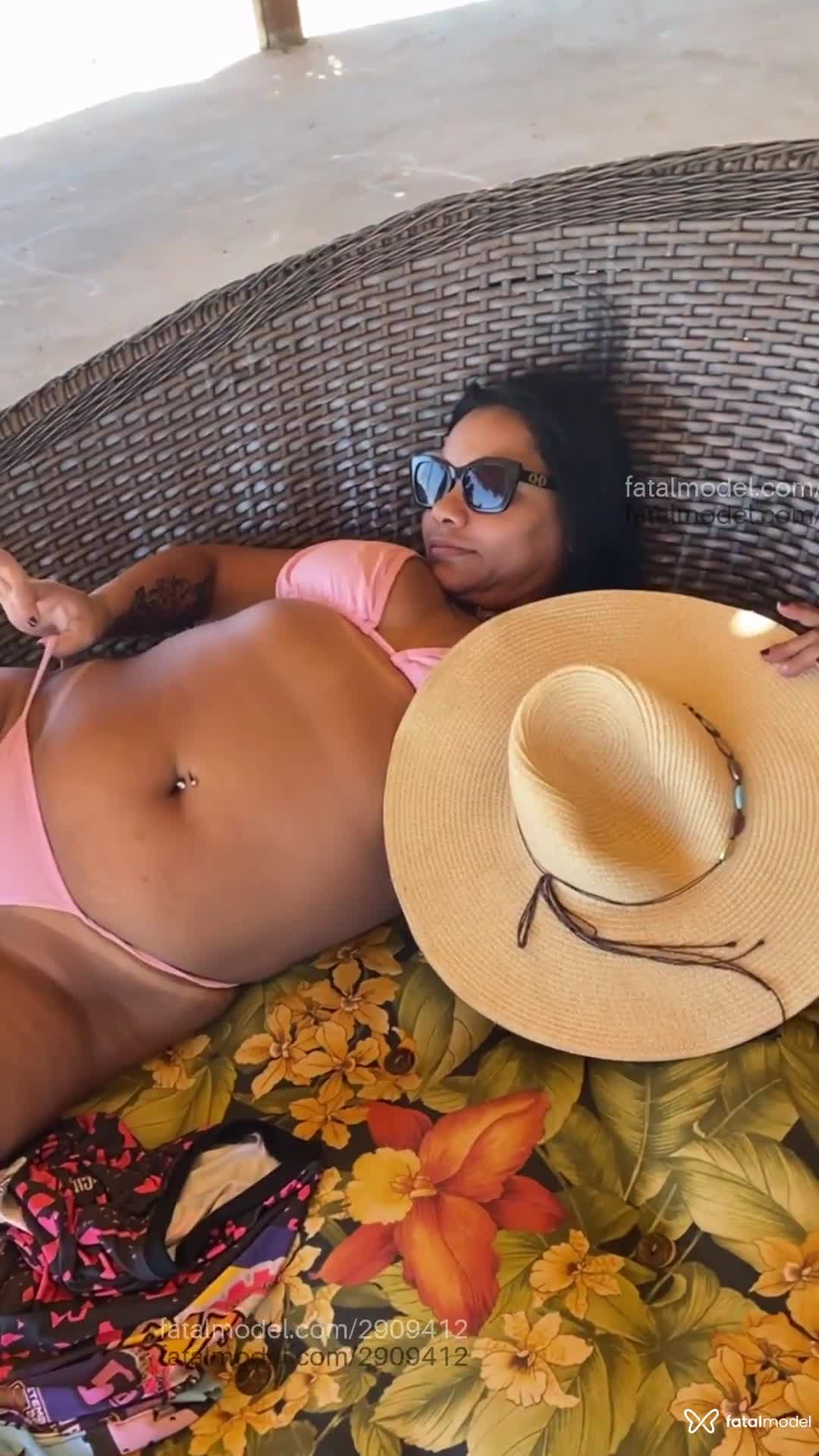 Acompanhante mulher morena (o) de olhos castanhos em Virtual - Jessica