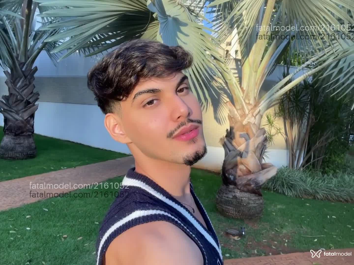 Acompanhante homem com cabelo castanho de olhos castanhos em São Paulo - Gil