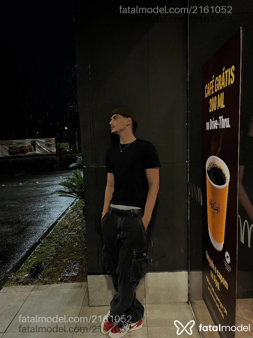 Acompanhante homem com cabelo castanho de olhos castanhos em São Paulo Acompanhante homem com cabelo castanho de olhos castanhos em São Paulo - Gil