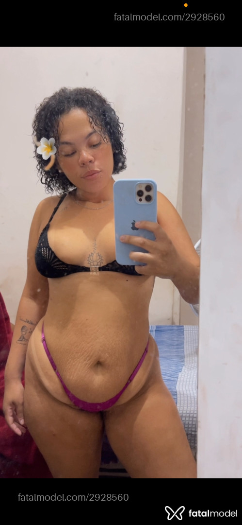 Acompanhante mulher com cabelo castanho de olhos castanhos em Virtual - Julia Mendes