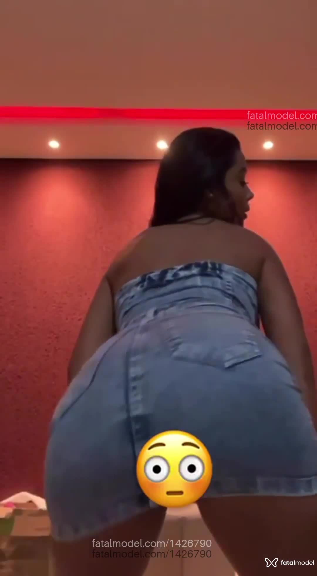 Acompanhante mulher com cabelo castanho de olhos castanhos em Ribeirão das Neves - Luara Vasconcelos