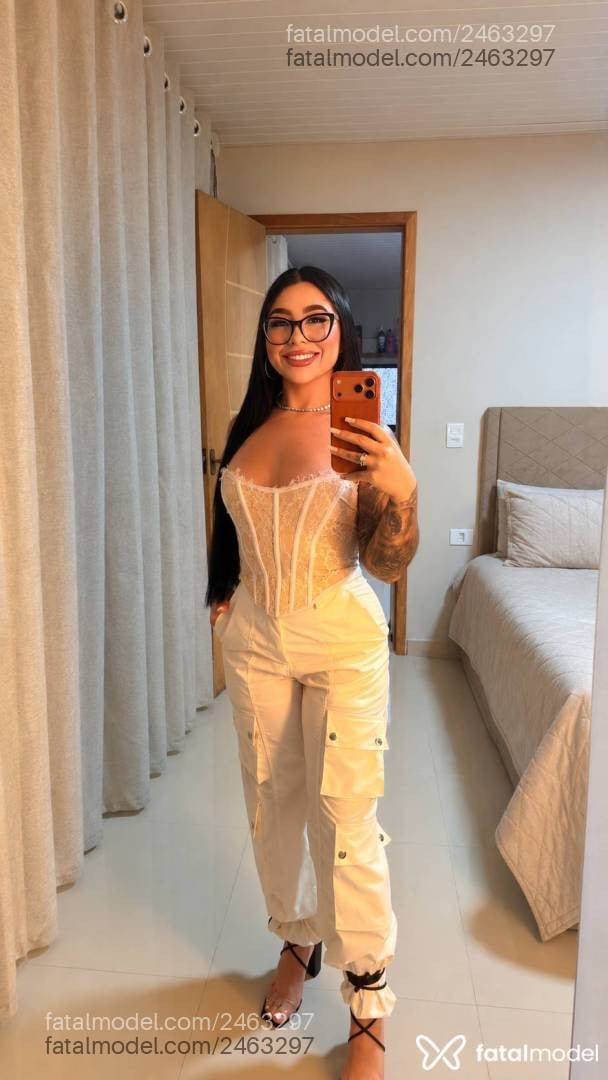 Acompanhante mulher morena (o) de olhos castanhos - Mell Pires