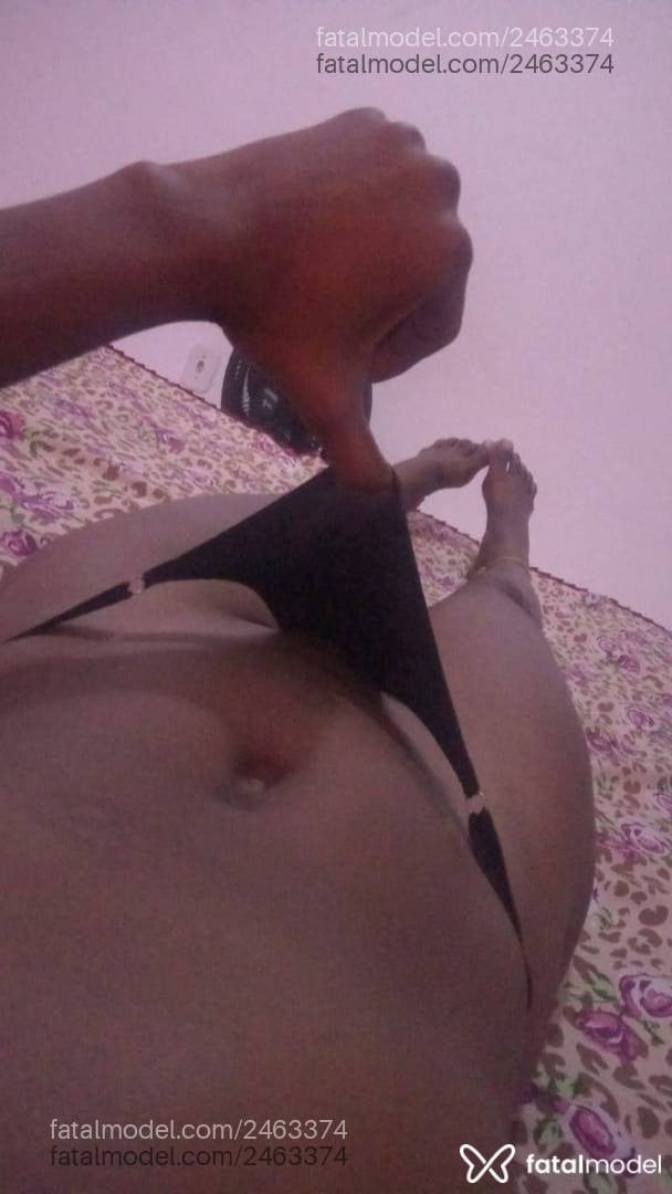 Acompanhante mulher morena (o) de olhos castanhos - Larissa