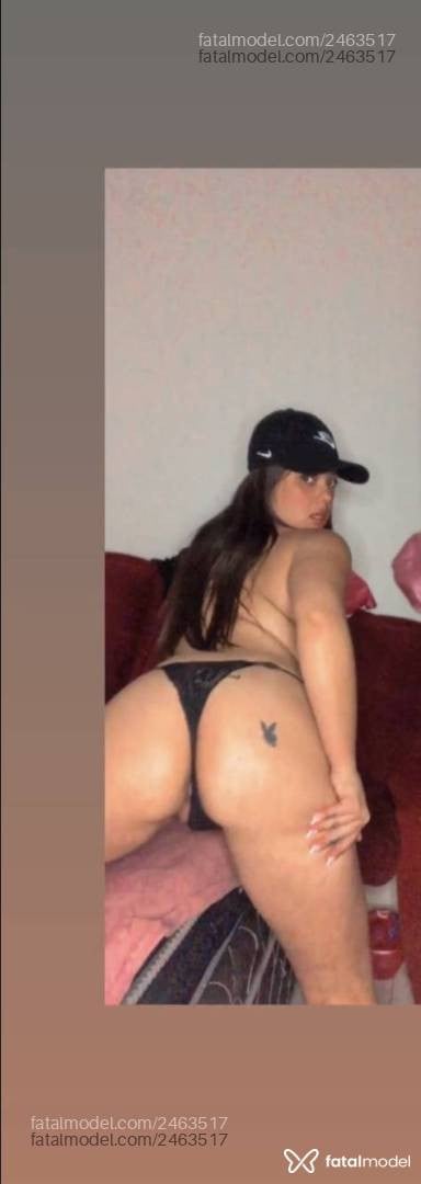 Acompanhante mulher com cabelo castanho de olhos mel - Pérola