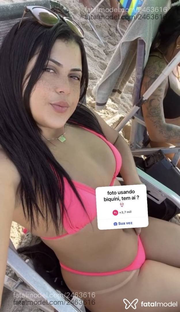 Acompanhante mulher morena (o) de olhos pretos - Larissa