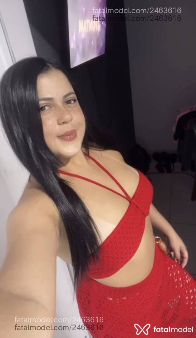 Acompanhante mulher morena (o) de olhos pretos - Larissa