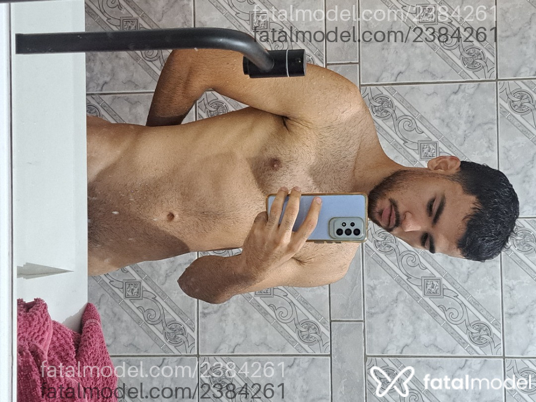 Acompanhante homem morena (o) de olhos pretos - Bigode Acompanhante homem morena (o) de olhos pretos - Bigode