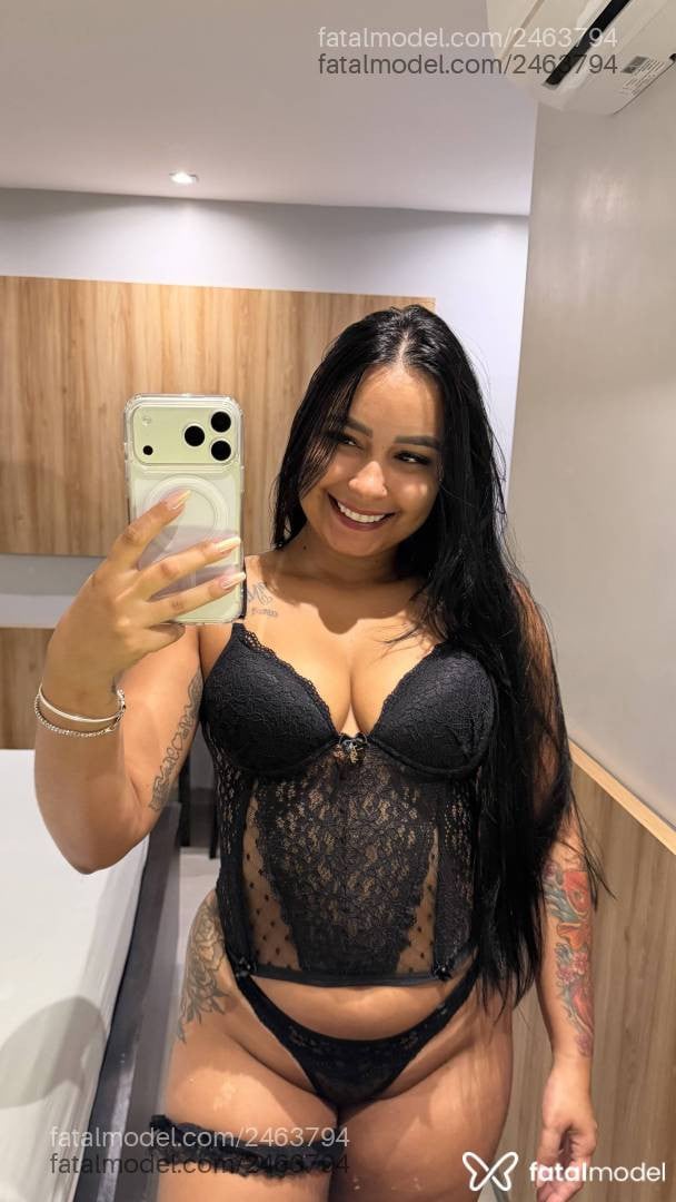 Acompanhante mulher morena (o) de olhos pretos - Letícia Santos