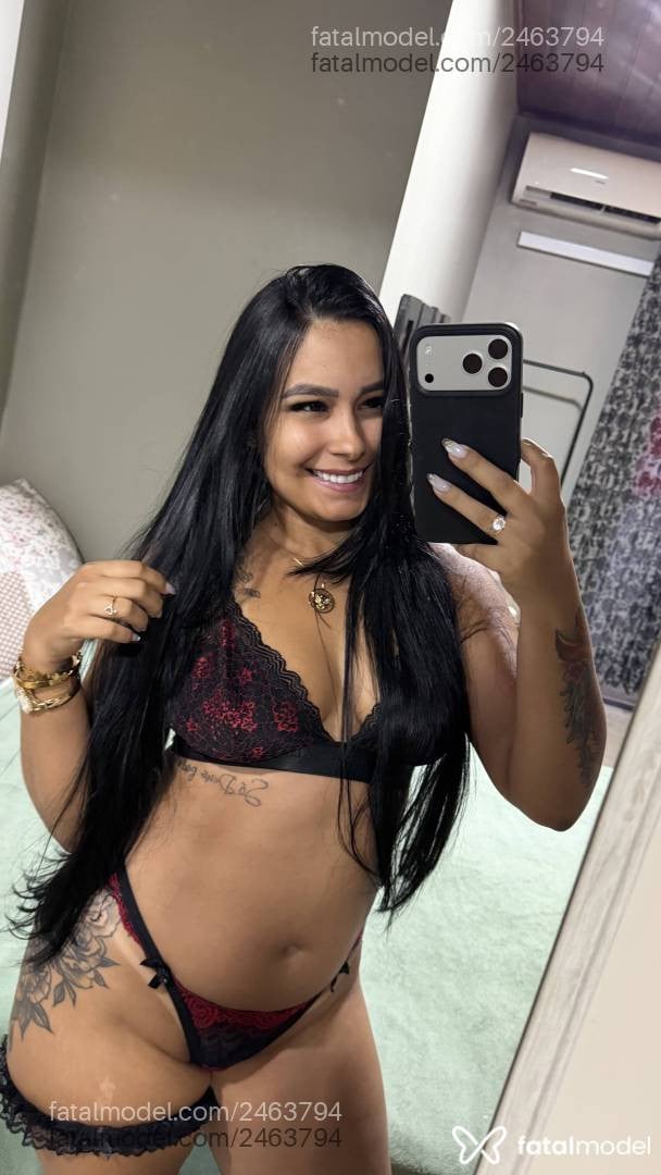 Acompanhante mulher morena (o) de olhos pretos - Letícia Santos