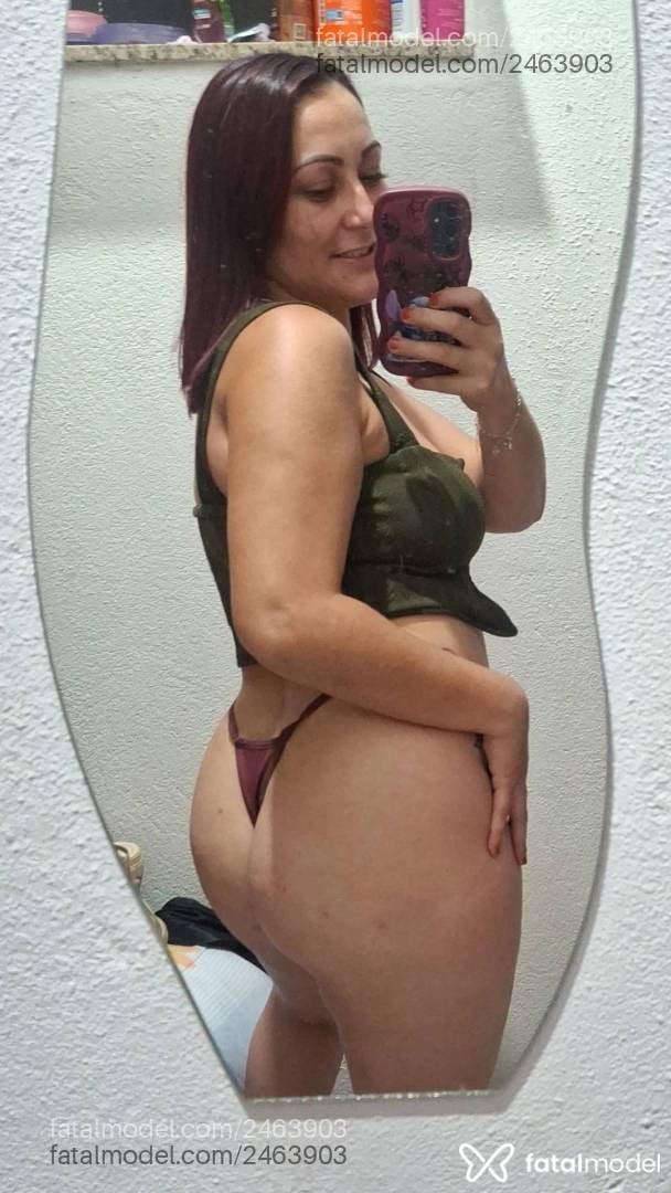Acompanhante mulher morena (o) de olhos castanhos - Erika Gomes