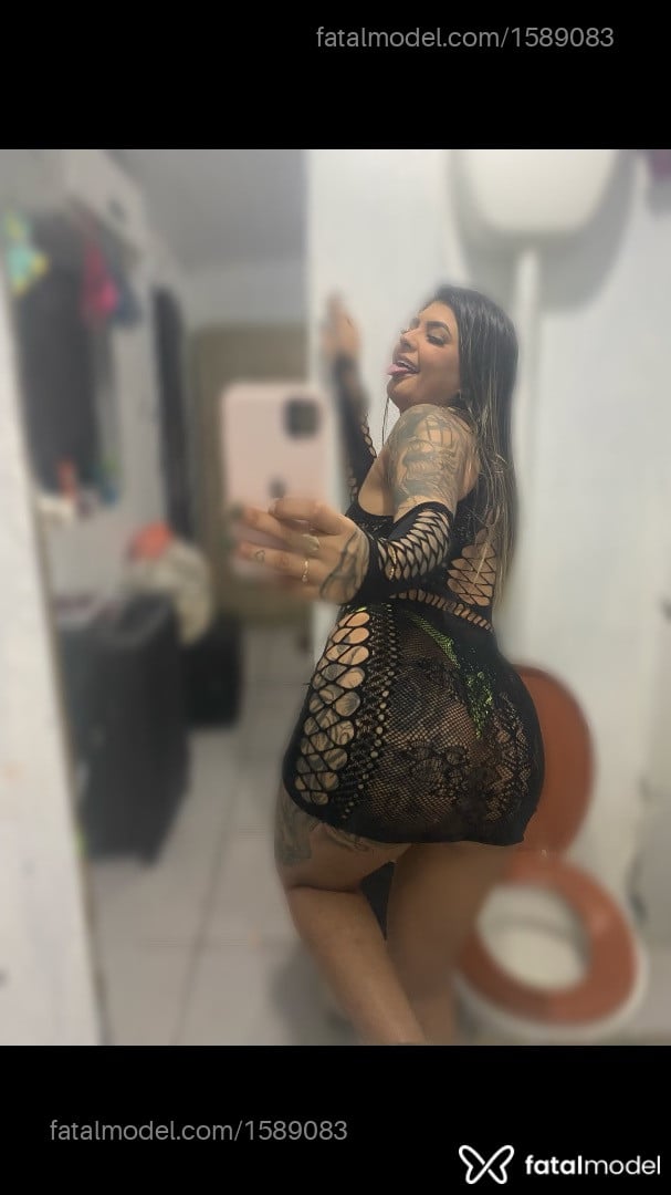 Acompanhante mulher com cabelo castanho de olhos castanhos em Florianópolis - Brenda Rodrigues