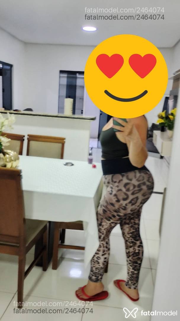 Acompanhante mulher loira (o) de olhos mel - Nethiane